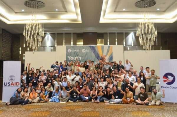 United States and Philippines Strengthen Youth Volunteerism through Workshop